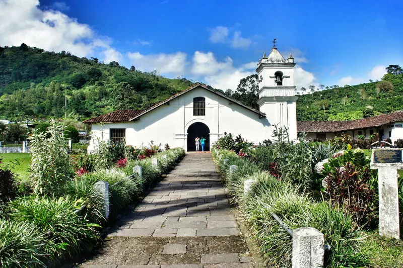 Iglesia de Orosi
